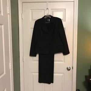 Kasper Pant Suit - Sz 12P